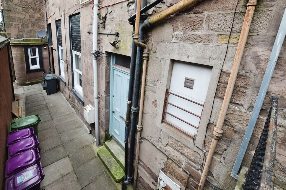 Main image of 1 bedroom  Flat for sale, High Street, Montrose, Angus, DD10