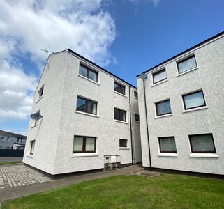 Newmanswalls Avenue, 1 bedroom  Flat to rent, £450 pcm