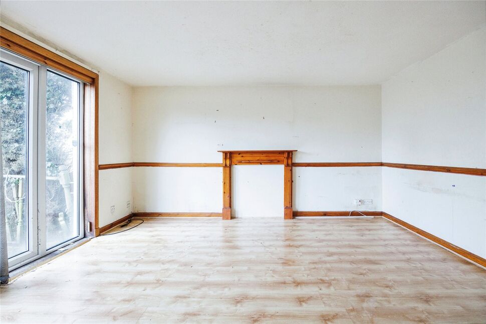 3 bedroom Mid Terrace House for sale, Cairnie Crescent, Arbroath, DD11