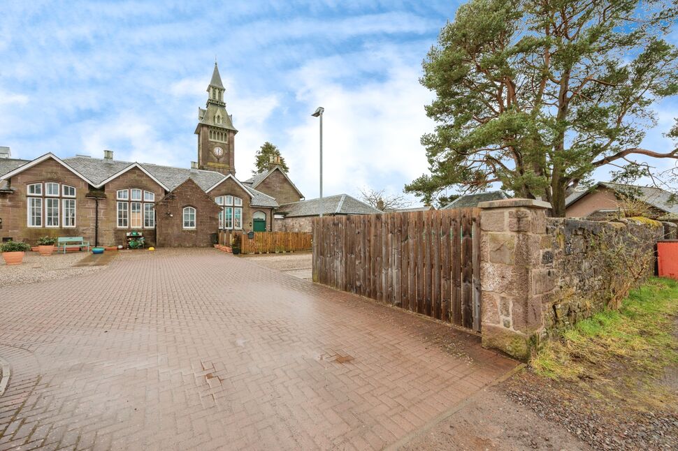 2 bedroom Mid Terrace House for sale, Nursery Lane, Brechin, DD9 £150,000