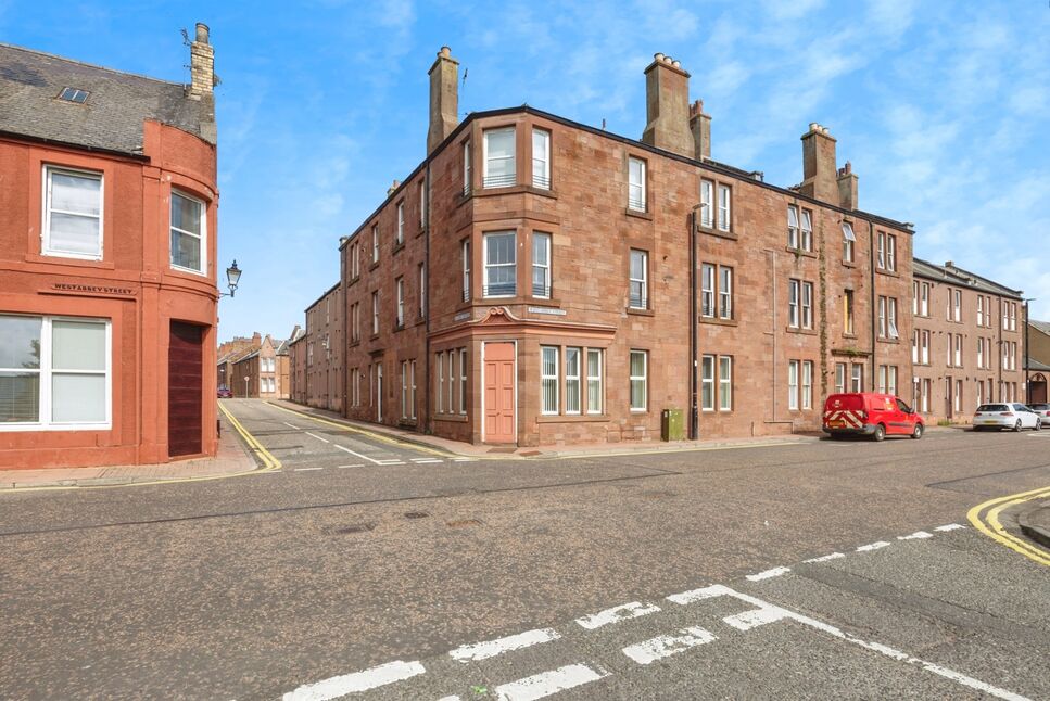 2 bedroom  Flat for sale