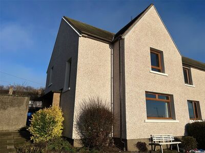 Inverarity Crescent, 3 bedroom End Terrace House to rent, &pound;1,200 pcm