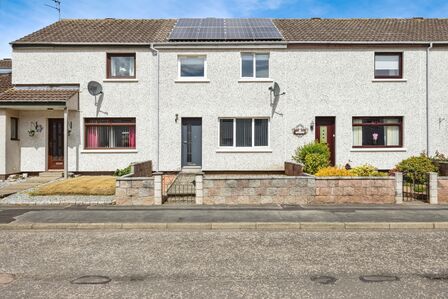 3 bedroom Mid Terrace House for sale