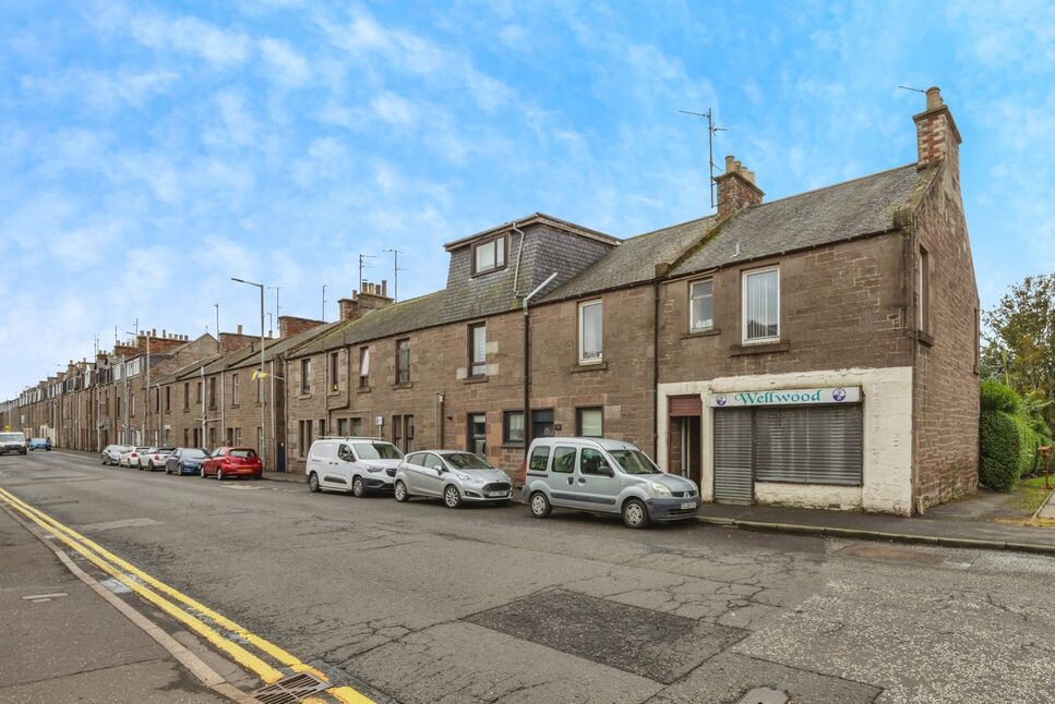 Main image of 2 bedroom  Flat for sale, Montrose Street, Brechin, Angus, DD9