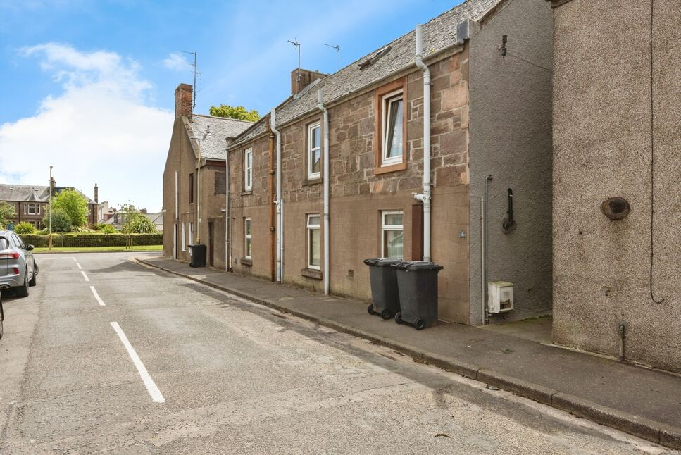 Main image of 1 bedroom  Flat for sale, Carnegie Street, Montrose, Angus, DD10