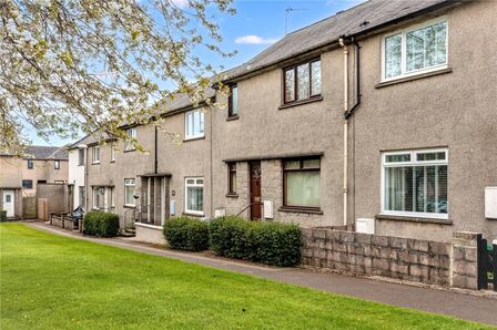 Elmbank Crescent, 3 bedroom Mid Terrace House for sale, &pound;140,000