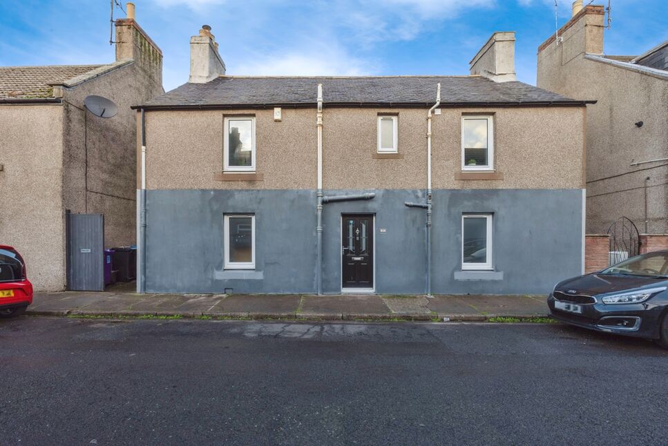 Main image of 3 bedroom  Flat for sale, Reform Street, Montrose, Angus, DD10