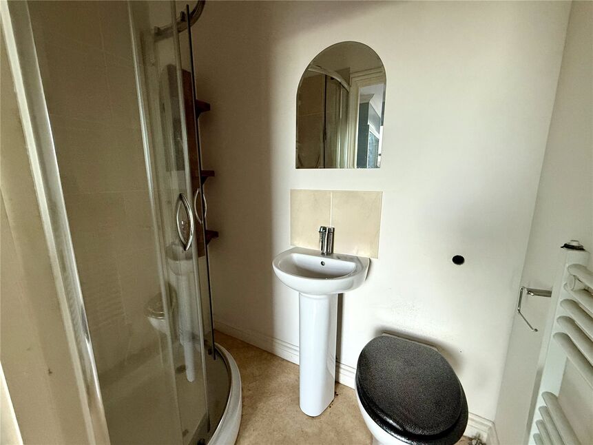 En-Suite Bathroom