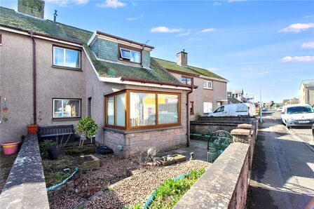 Queen Street, 2 bedroom End Terrace House for sale, &pound;130,000