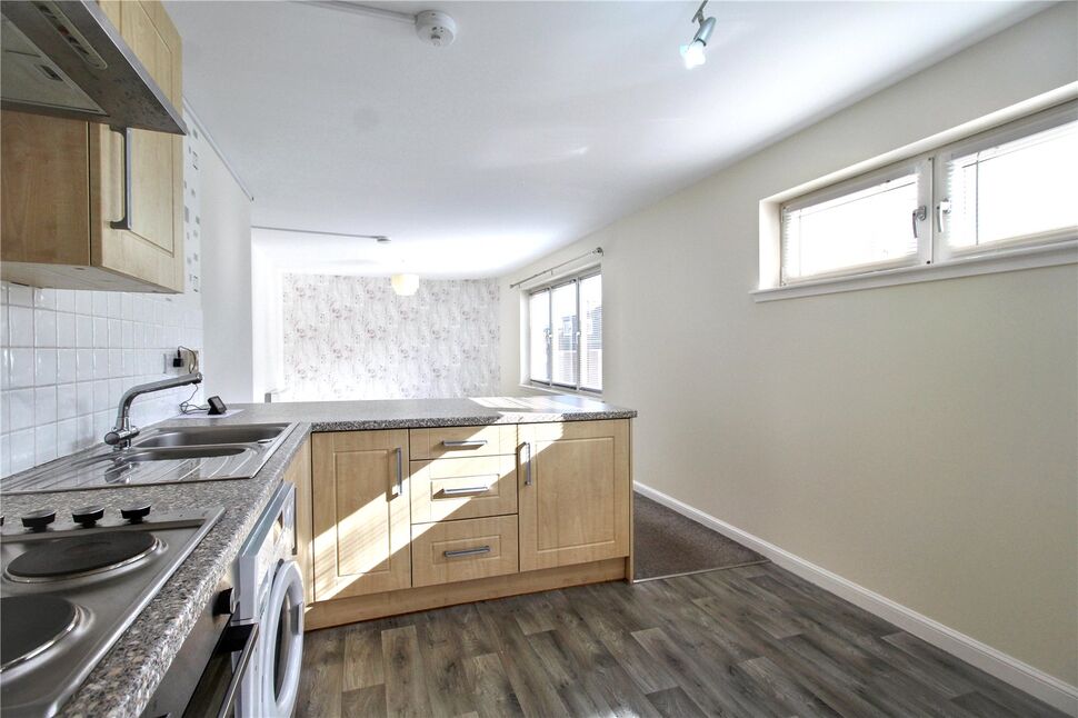 Kitchen / Living Room