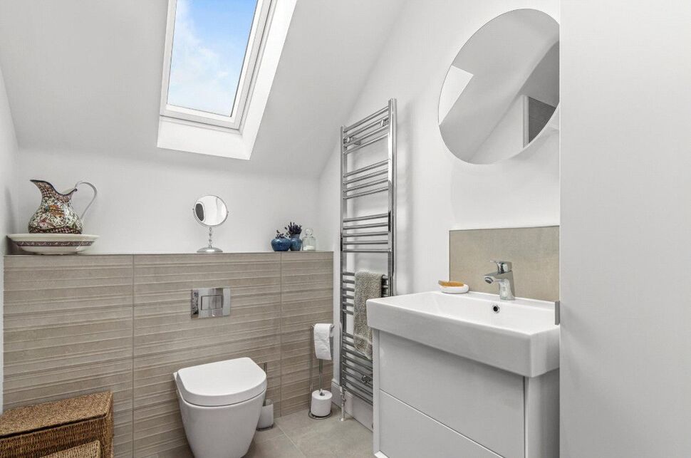 En-Suite Bathroom