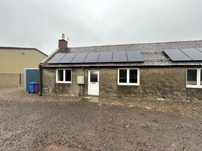Montrose, 2 bedroom End Terrace Bungalow to rent, &pound;725 pcm