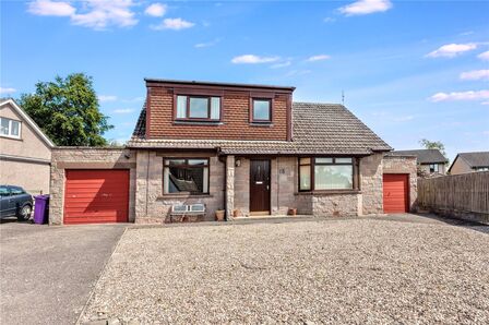 Scott Crescent, 4 bedroom Detached House for sale, &pound;275,000