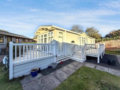 The Orchards, 2 bedroom Park Home Property for sale, &pound;40,000