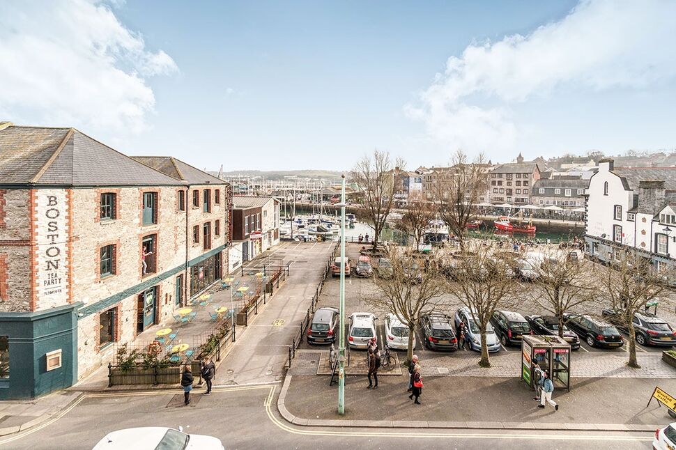 Main image of 2 bedroom Flat to rent, Vauxhall Street, The Barbican, Plymouth, PL4