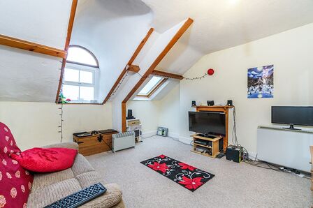 Moor View Terrace, 1 bedroom Flat to rent, &pound;775 pcm