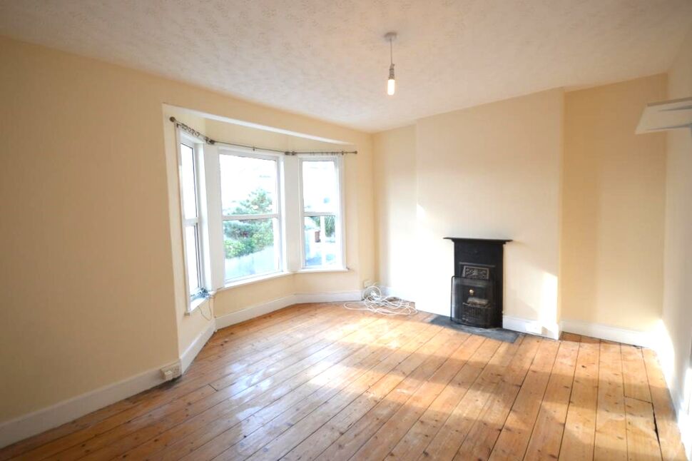 Main image of 2 bedroom Flat to rent, Victoria Avenue, Millbridge, Devon, PL1