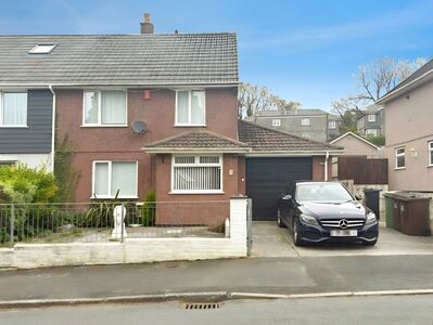 Hele Gardens, 3 bedroom Semi Detached House for sale, &pound;320,000