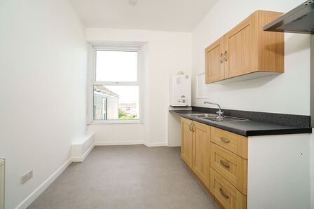 Victoria Place, 1 bedroom  Flat to rent, £800 pcm