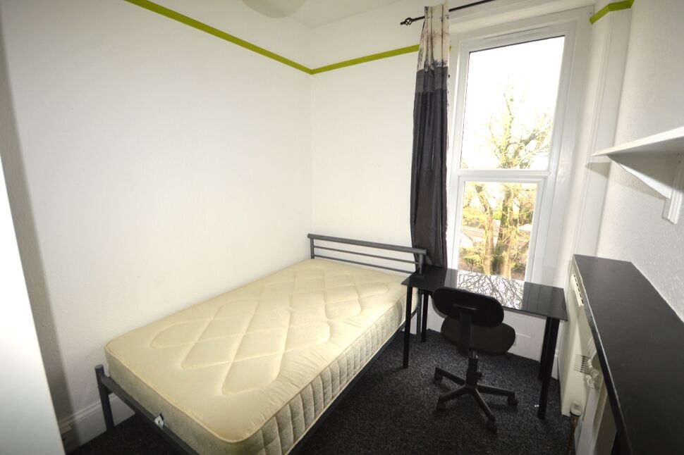 Main image of 1 bedroom Room to rent, Sutherland Road, Plymouth, PL4