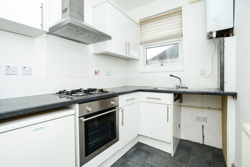 Main image of 1 bedroom  Flat to rent, 1 Pearson Road, Plymouth, PL4