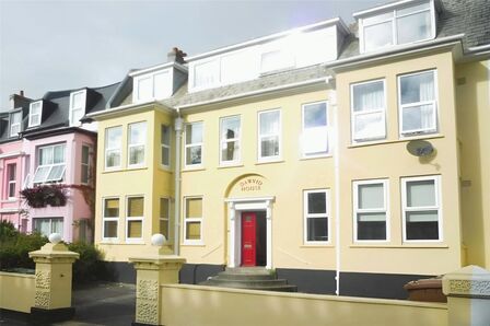 2 bedroom  Flat for sale