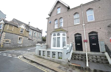 Napier Terrace, 1 bedroom Flat to rent, &pound;895 pcm