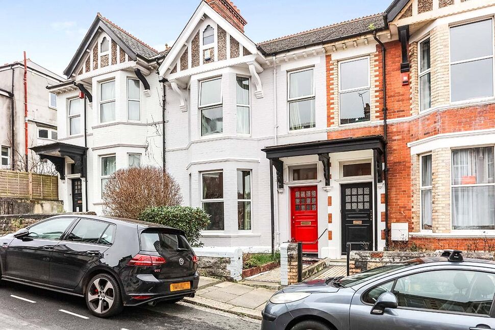 Main image of 6 bedroom Mid Terrace Room to rent, Maple Grove, Mutley, Devon, PL4