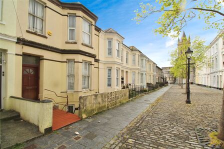 Wyndham Street West, 1 bedroom  Flat for sale, £110,000