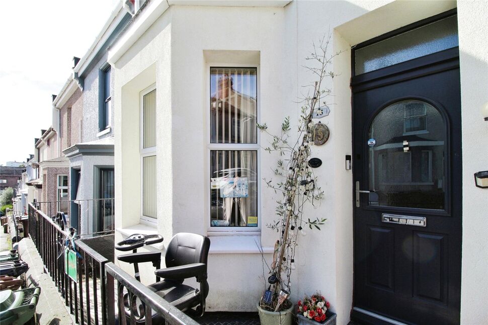 Main image of 3 bedroom Mid Terrace House for sale, Holdsworth Street, Plymouth, Devon, PL4