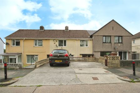 3 bedroom Mid Terrace House for sale