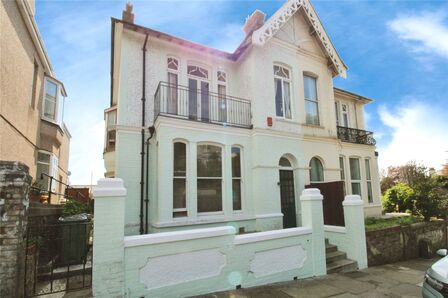 Western College Road, 4 bedroom Semi Detached House for sale, £300,000