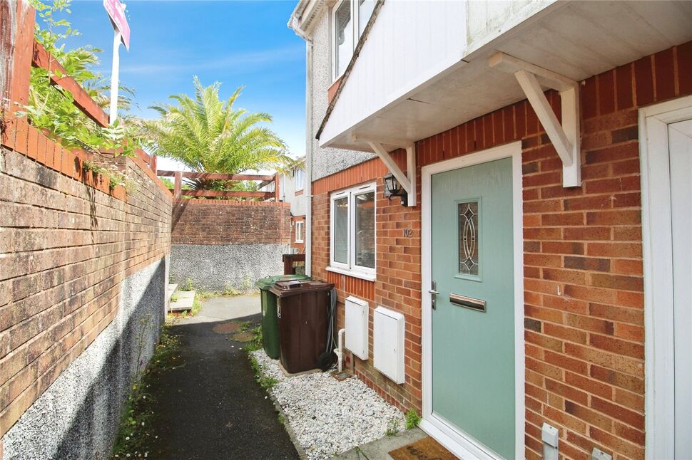 2 bedroom End Terrace House for sale