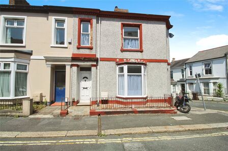 3 bedroom End Terrace House to rent