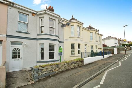 3 bedroom Mid Terrace House for sale