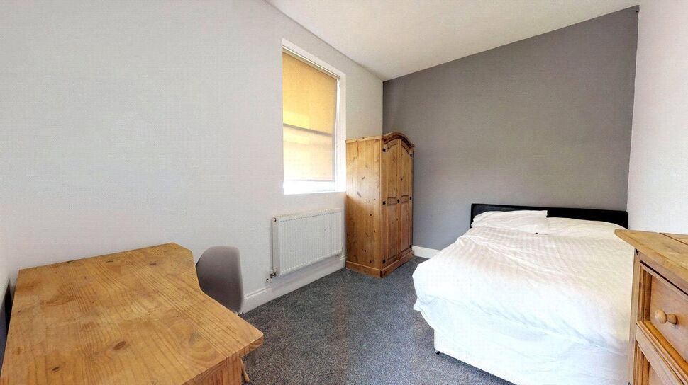 Main image of 3 bedroom Flat to rent, Greenbank Terrace, Greenbank, Devon, PL4