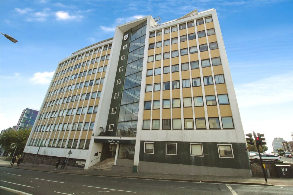 Main image of 1 bedroom Flat to rent, Notte Street, Plymouth, Devon, PL1