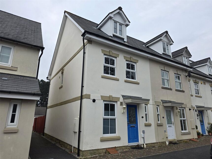 Main image of 3 bedroom House to rent, Temeraire Road, Plymouth, Devon, PL5