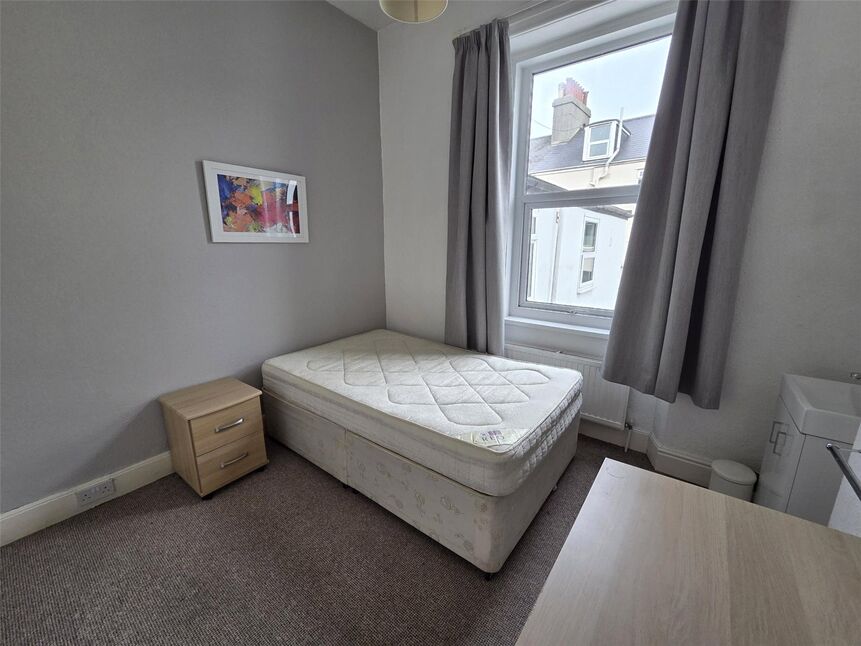 Main image of 1 bedroom Room to rent, Headland Park, Plymouth, Devon, PL4