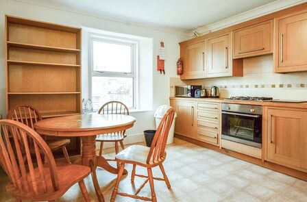 Houndiscombe Road, 1 bedroom Room to rent, &pound;580 pcm