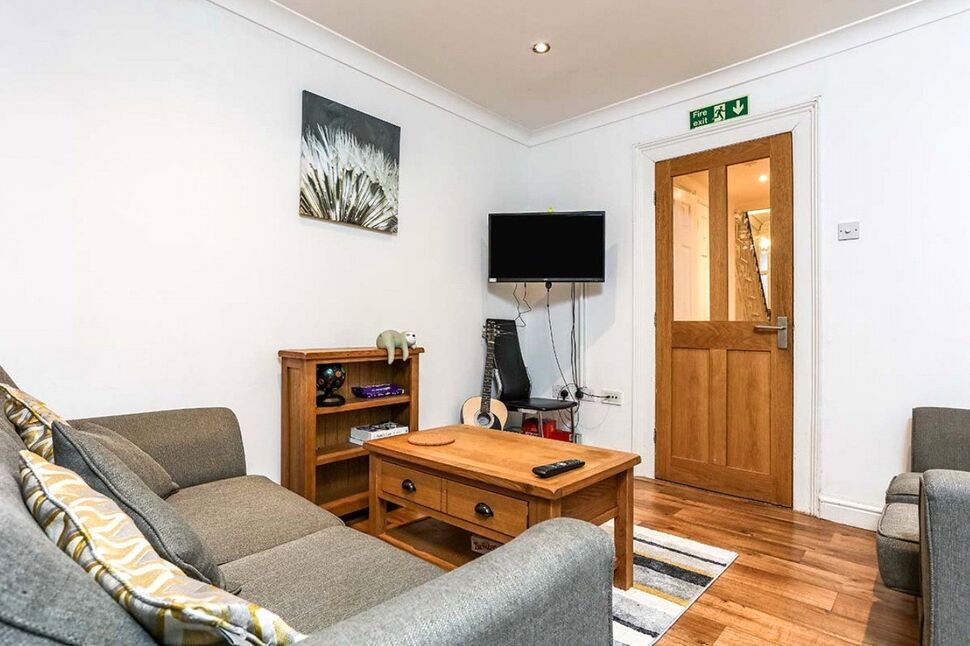 Main image of 1 bedroom Room to rent, Furzehill Road, Plymouth, Devon, PL4