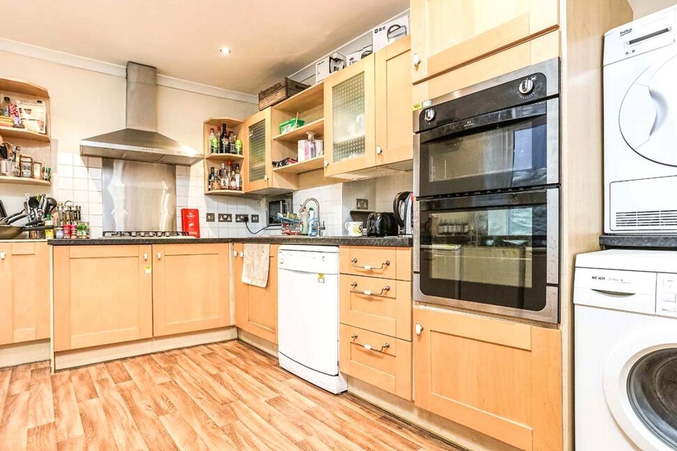 Main image of 1 bedroom Room to rent, Furzehill Road, Plymouth, Devon, PL4