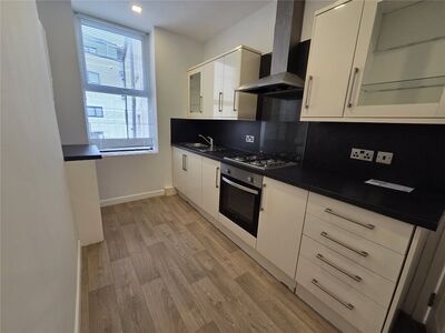 Radford Road, 1 bedroom Flat to rent, &pound;875 pcm