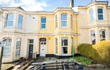 May Terrace, 6 bedroom House to rent, &pound;2,700 pcm