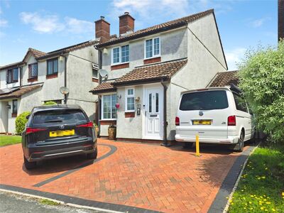 Abbot Road, 3 bedroom Detached House to rent, &pound;1,500 pcm