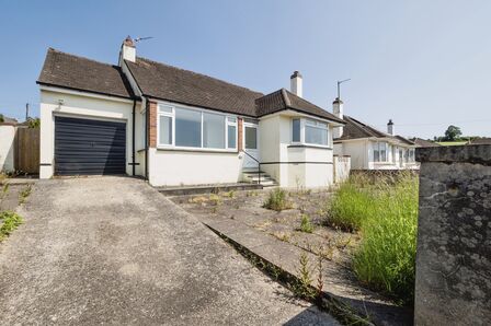 3 bedroom Detached Bungalow to rent