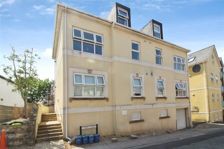 King Street, 1 bedroom Flat to rent, &pound;825 pcm