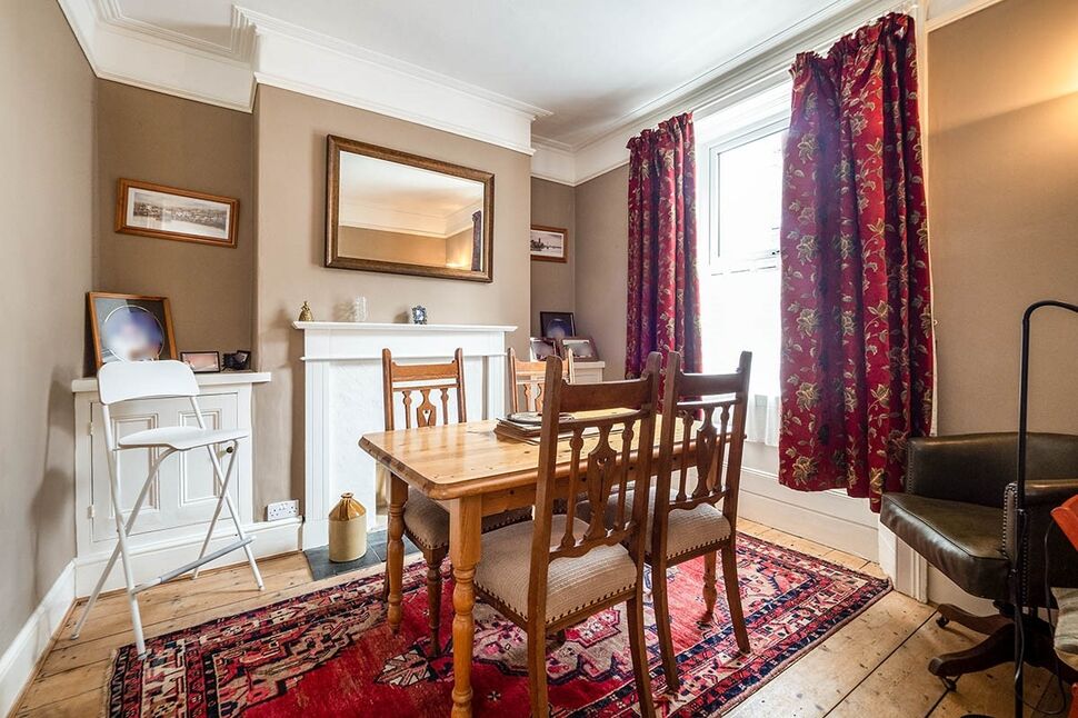 Main image of 3 bedroom Mid Terrace House to rent, Mount Pleasant Road, Newton Abbot, Devon, TQ12