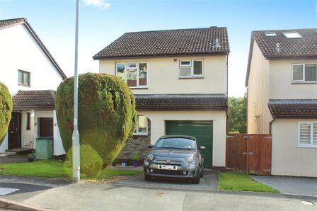 Barton Drive, 3 bedroom Detached House for sale, £325,000