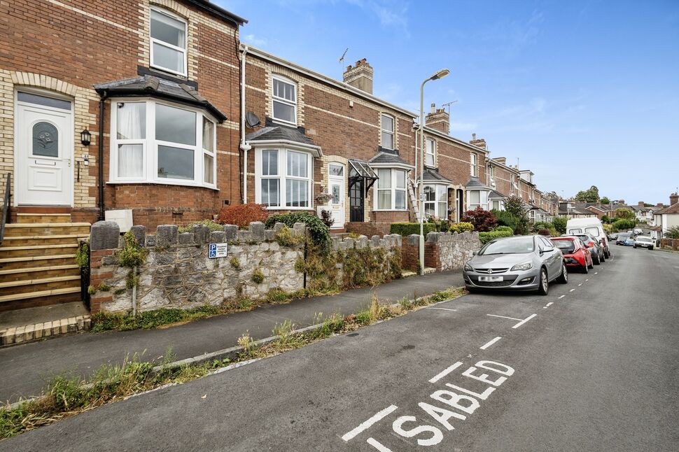 3 bedroom End Terrace House for sale, Ashburn Close, Ashburton, TQ13